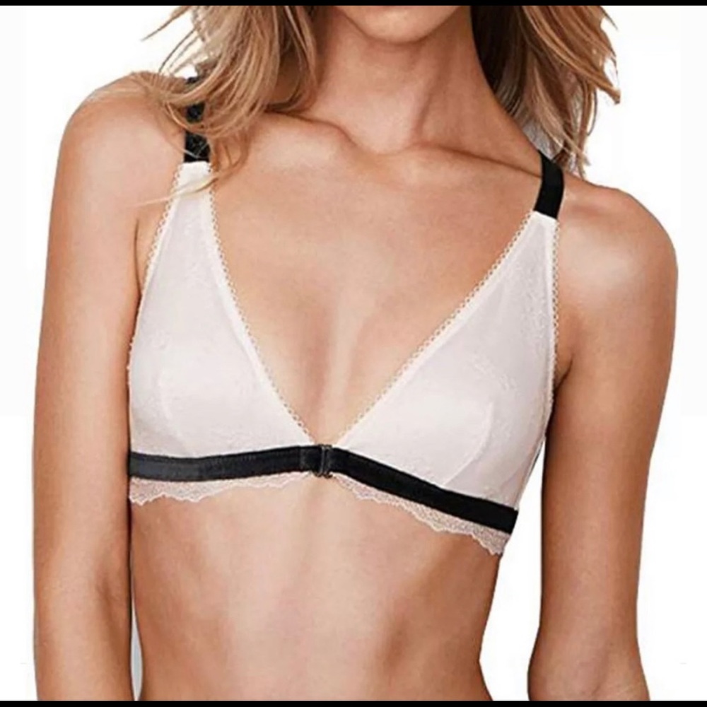NWT VS Bralette Chantilly lace size S